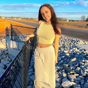 Meet your Posher, Riley